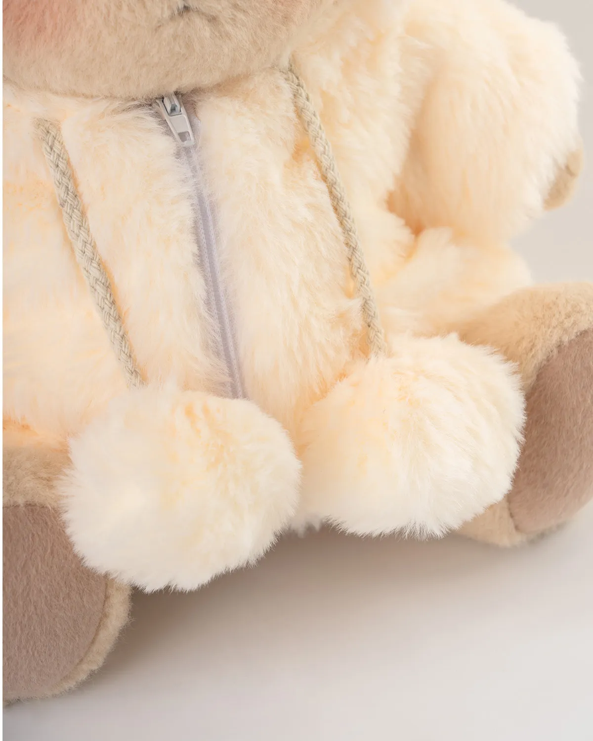 Mochi, o Urso Nuvem Aconchegante